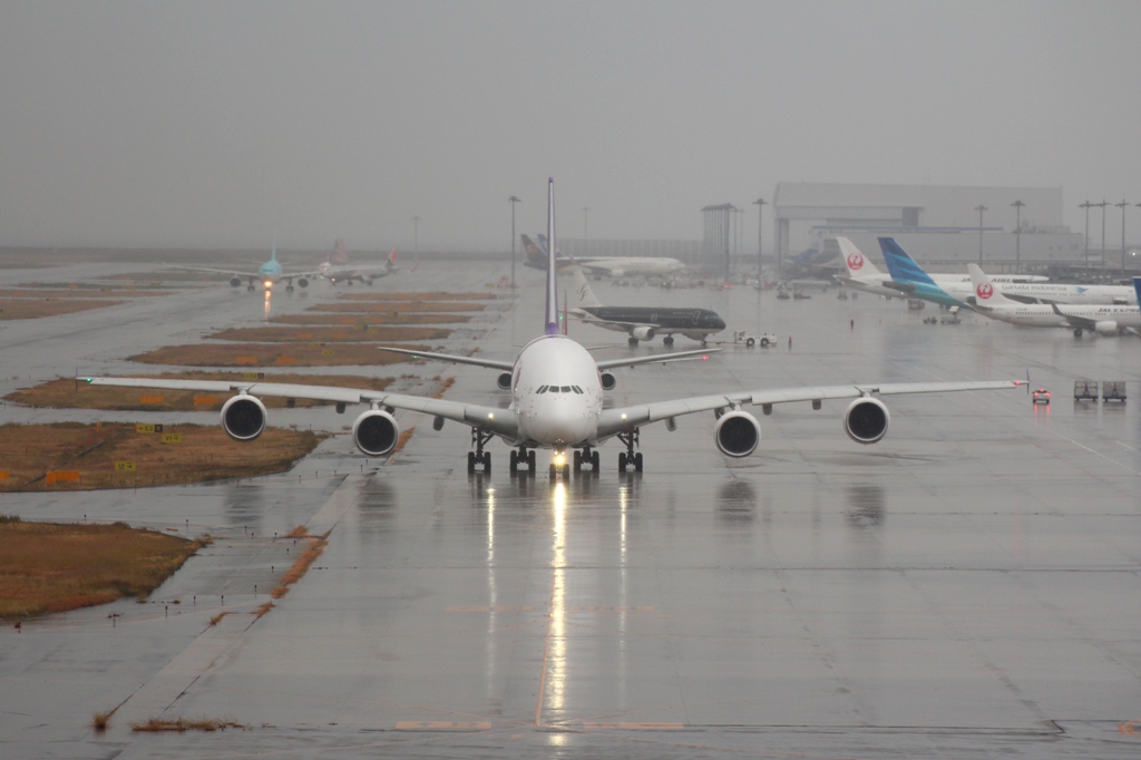 雨の関西空港 山河彩時記