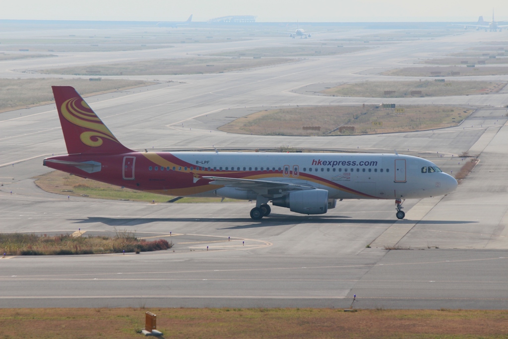 ｌｃｃになって 関空に帰ってきた香港エクスプレス航空 山河彩時記